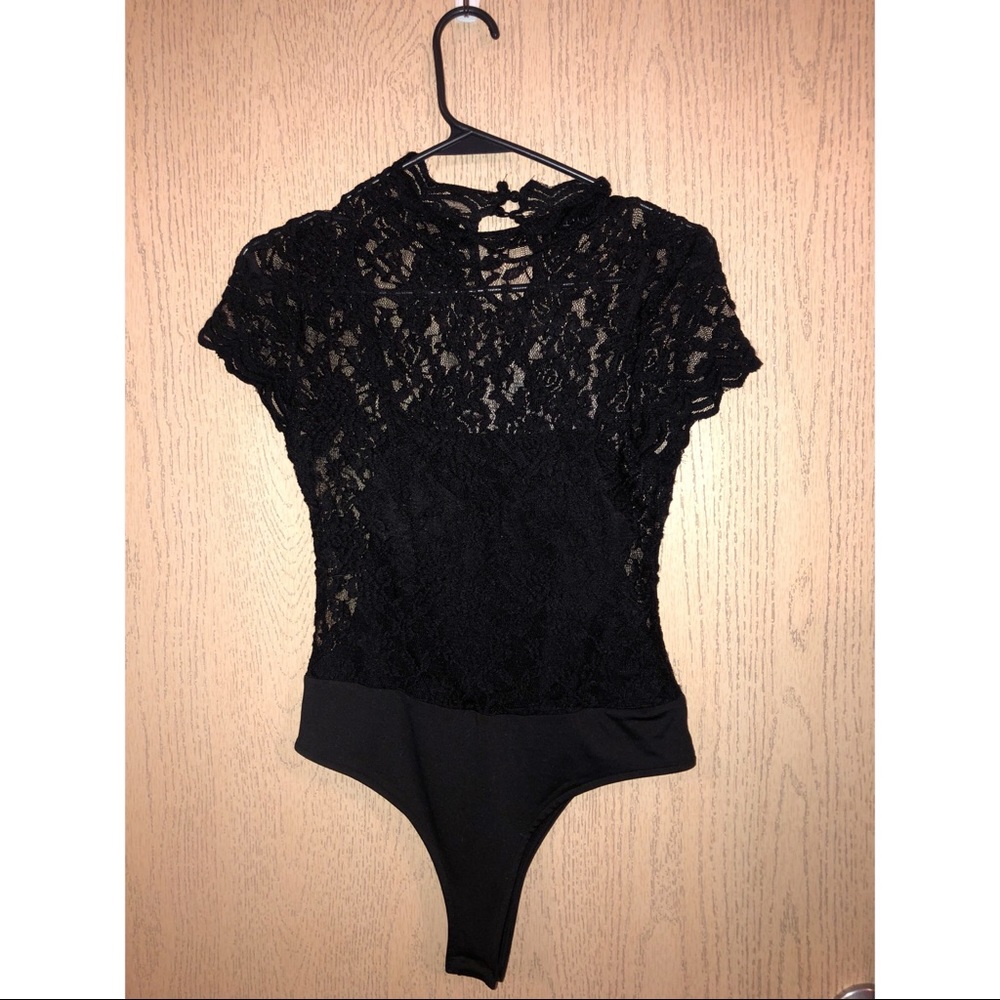 Lace bodysuit 🖤